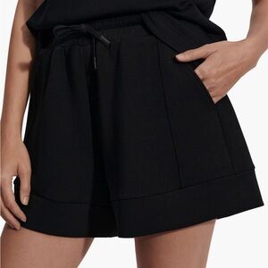 Varley Black Atrium High Waist Short